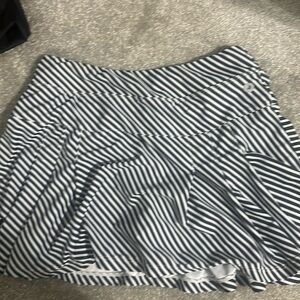 Golf skirt - size small - wore once!